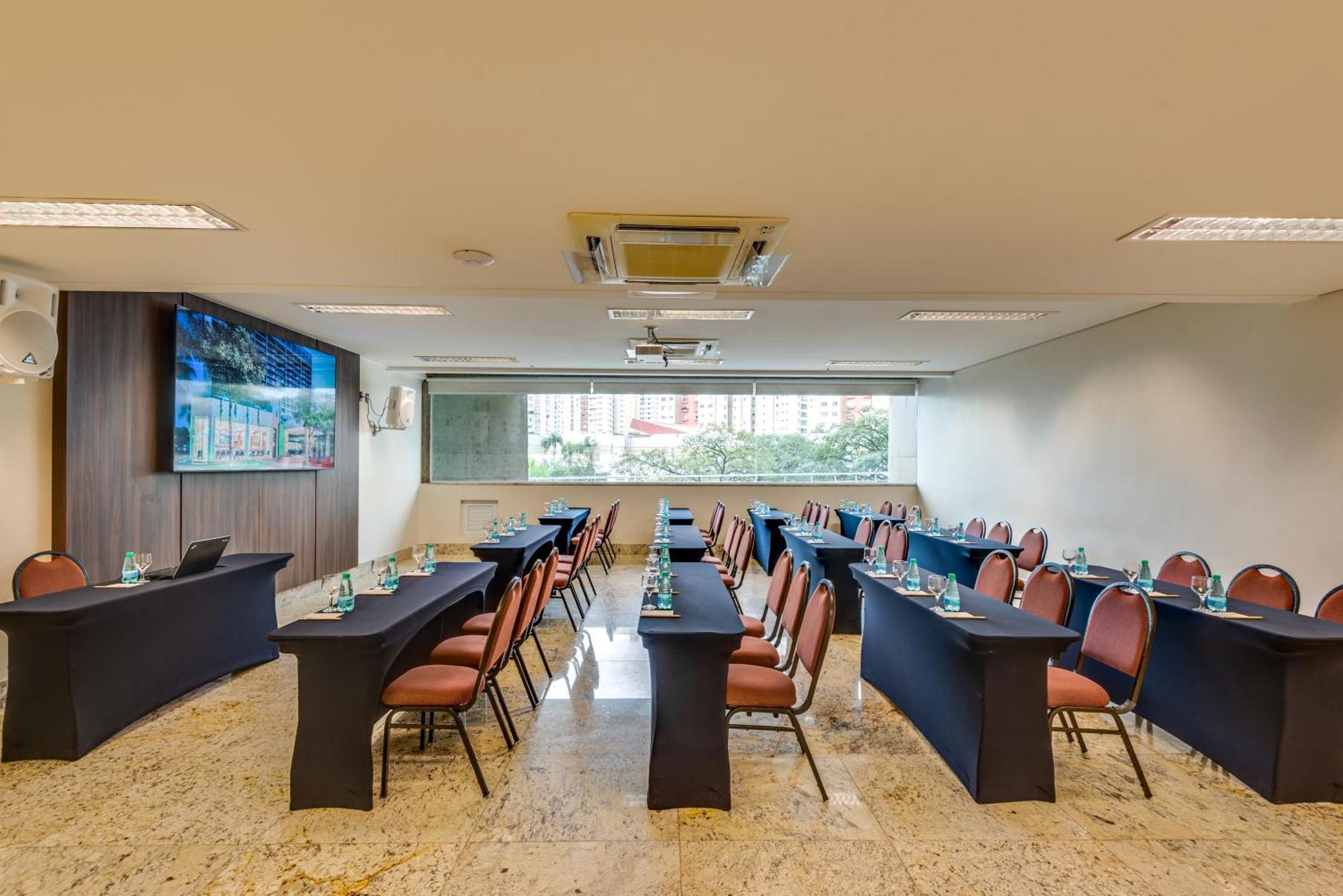 K Hotel Goiânia Exterior photo